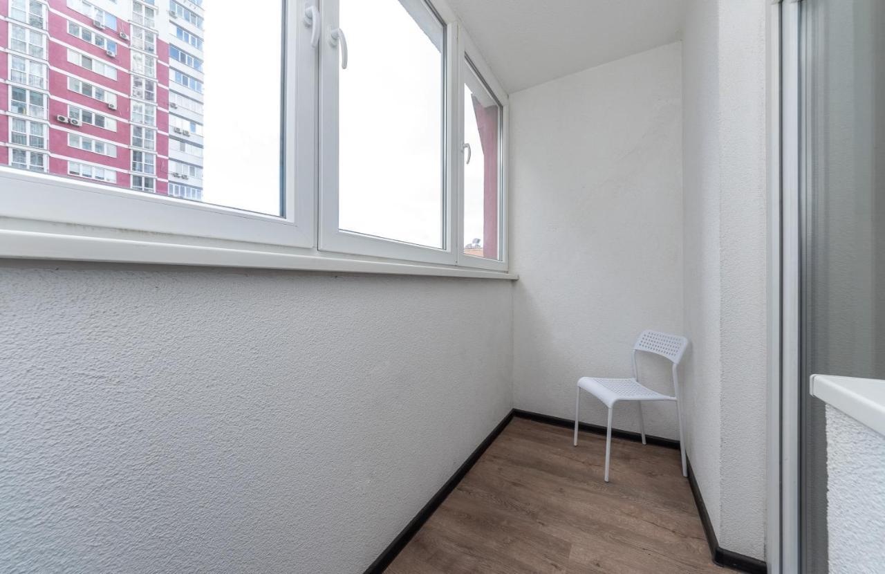 Апартаменты Flatrent Drahomanova 2A Киев Экстерьер фото